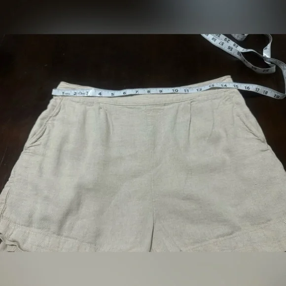 Abercrombie & Fitch Light Tan linen blend Shorts - Picture 6 of 6